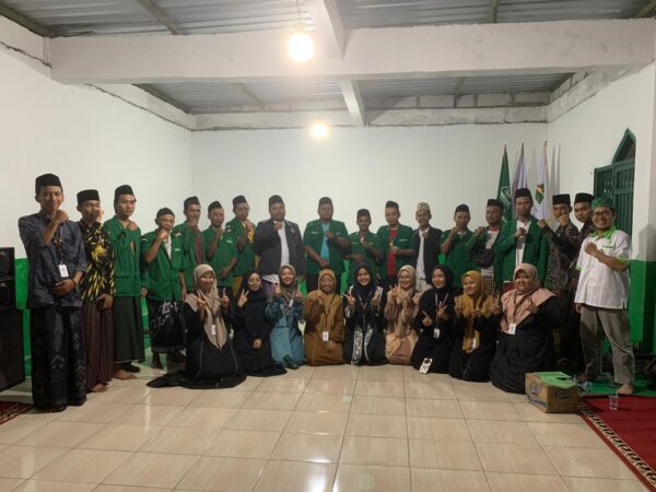 Meriah dan Penuh Makna: Mahasiswa KKN UNUGHA Ikut Serta dalam Rutinan Rijalul Ansor Desa Cikakak